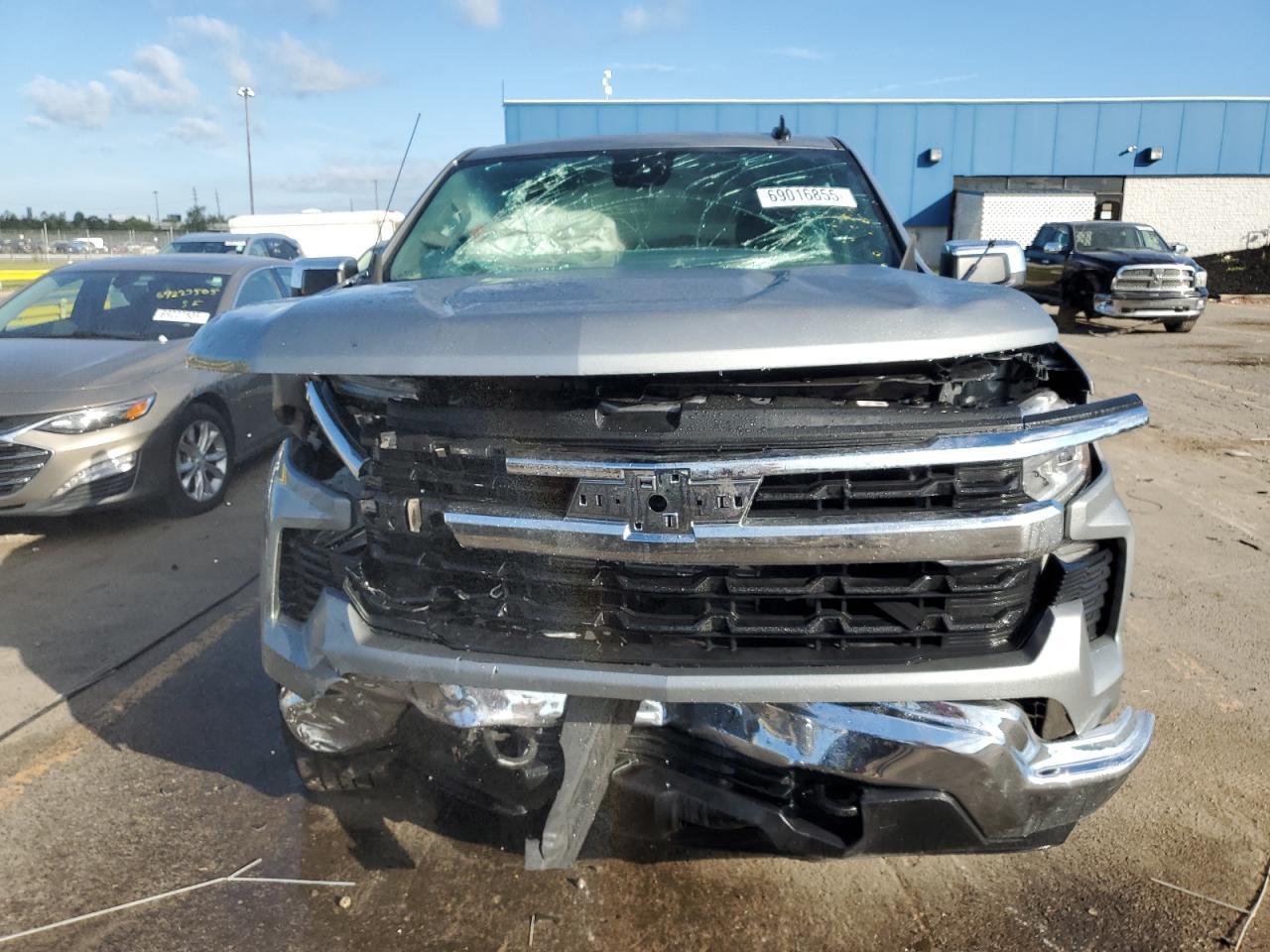 2025 CHEVROLET Silverado