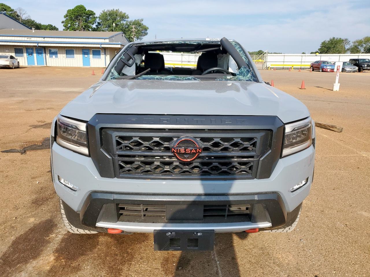 2023 NISSAN Frontier