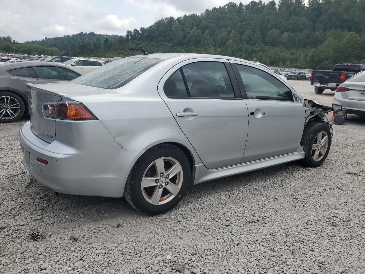 2013 MITSUBISHI LANCER