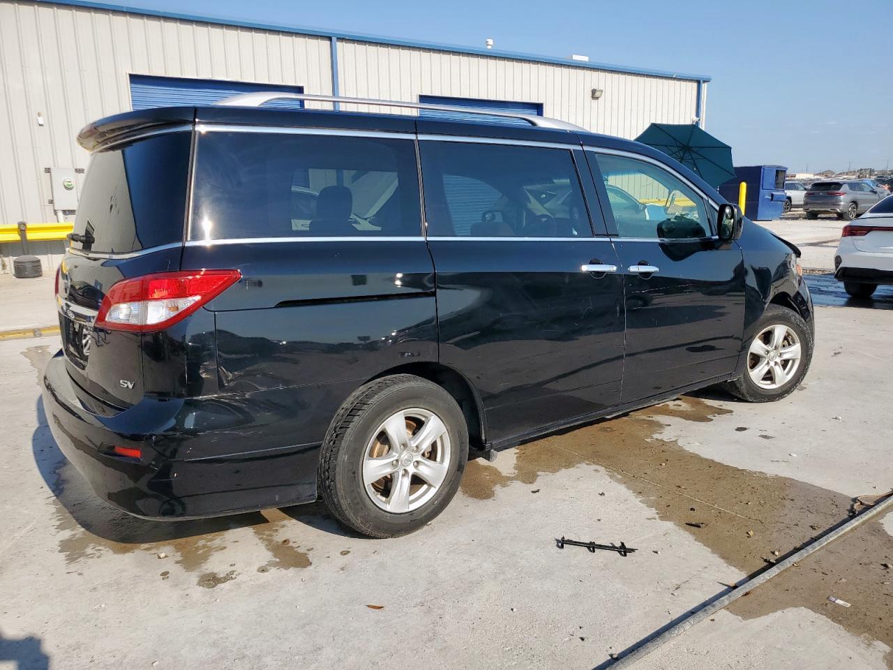 2016 NISSAN Quest