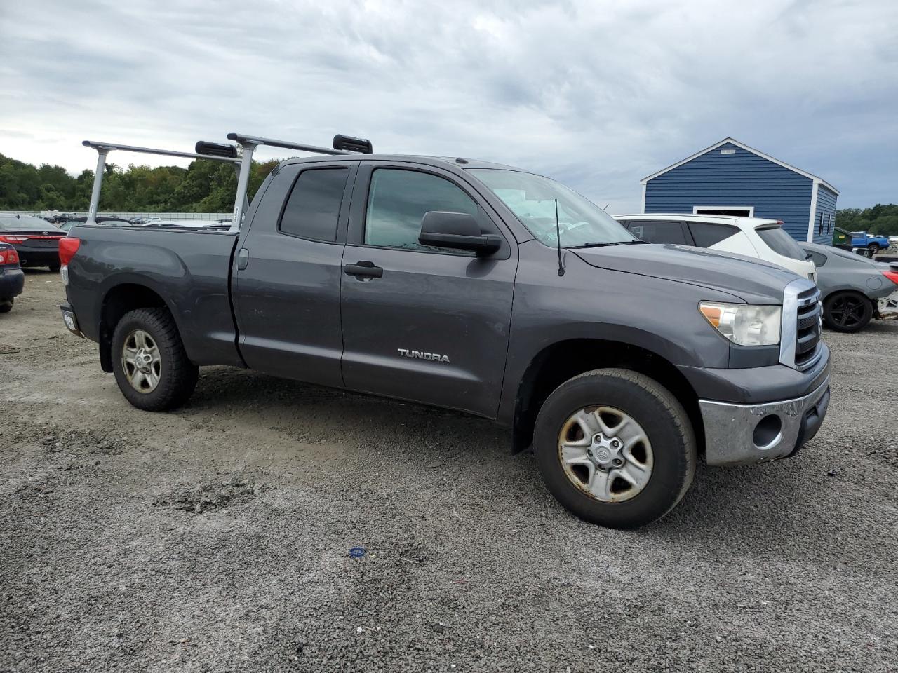2011 TOYOTA TUNDRA