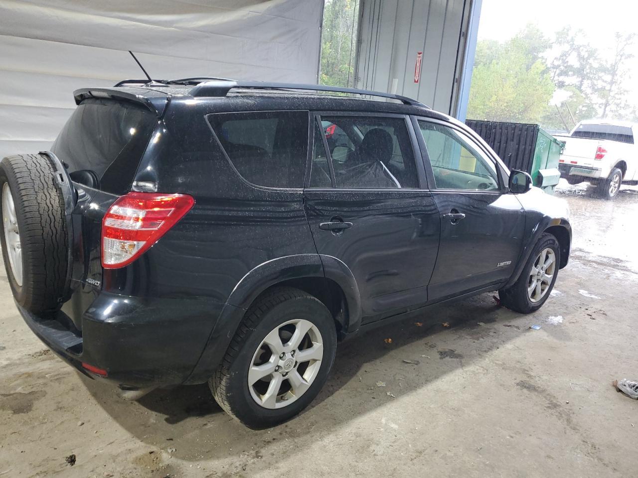2001 TOYOTA RAV4