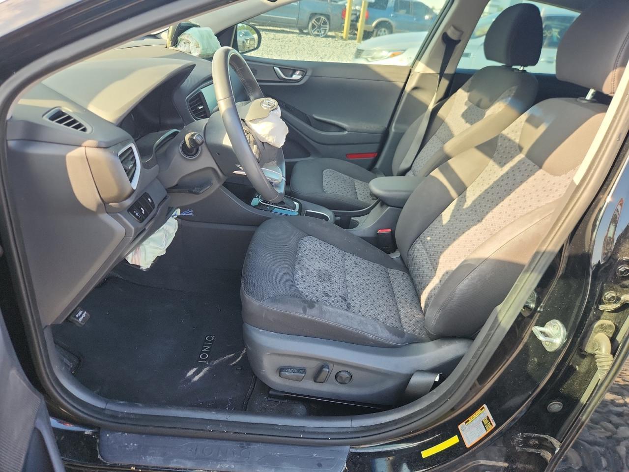 2017 HYUNDAI Ioniq
