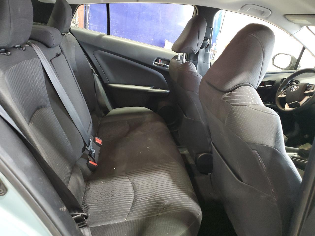 2017 TOYOTA PRIUS