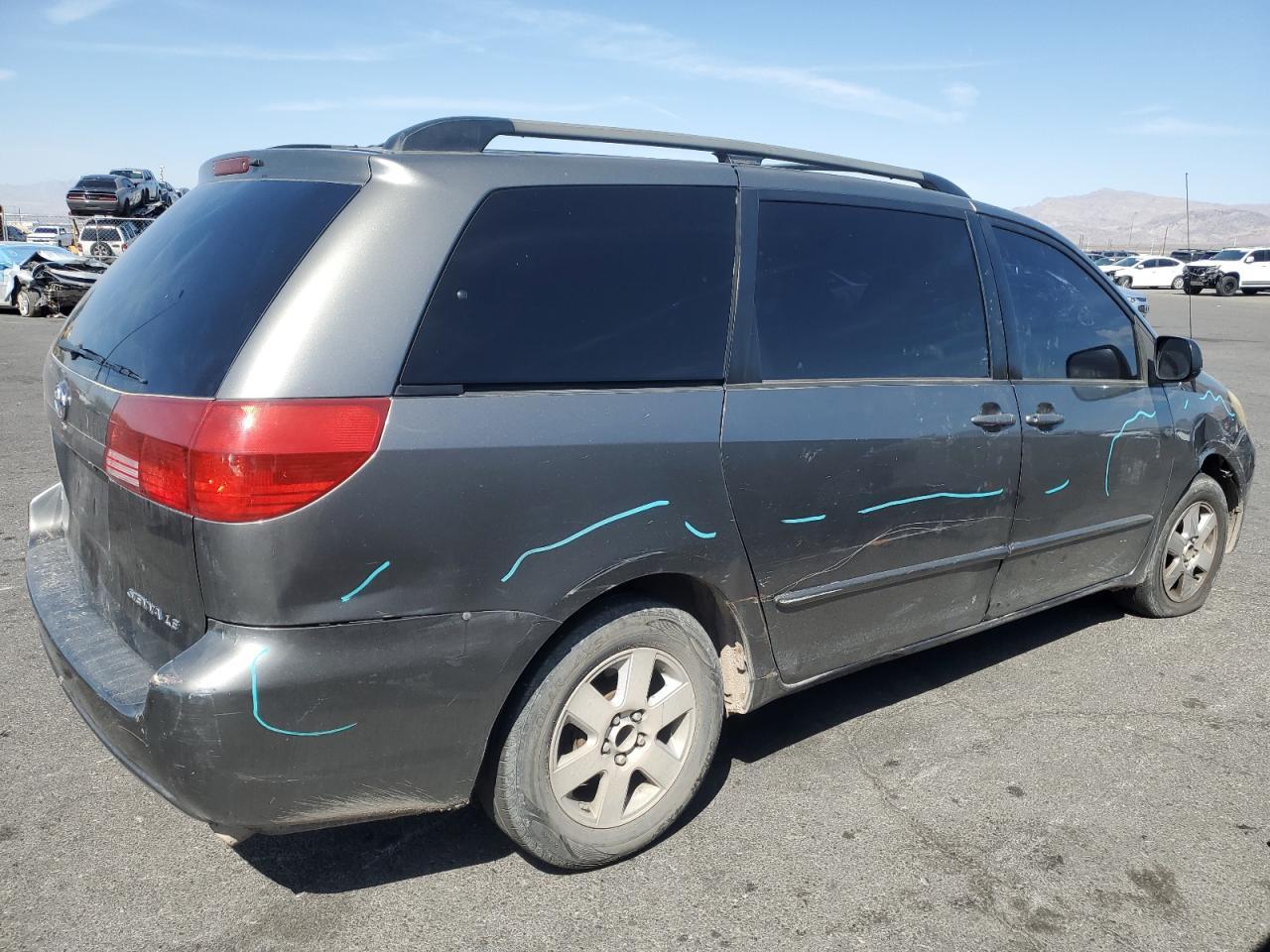 2005 TOYOTA SIENNA