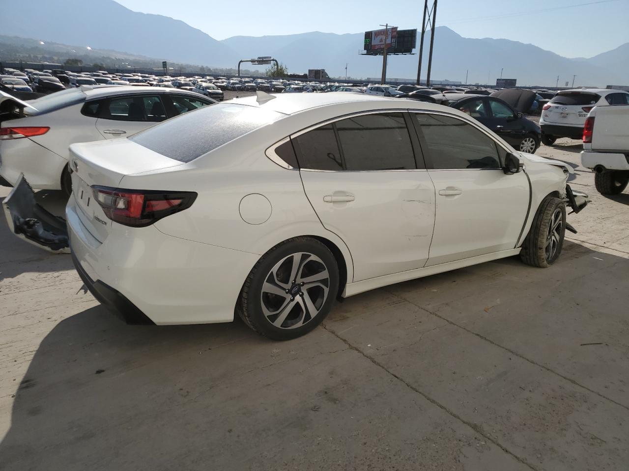 2021 SUBARU Legacy
