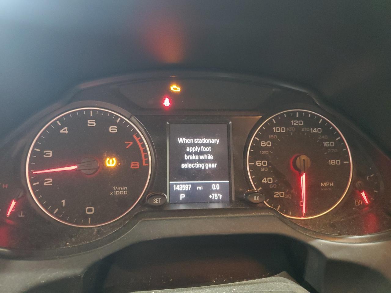 2011 AUDI Q5