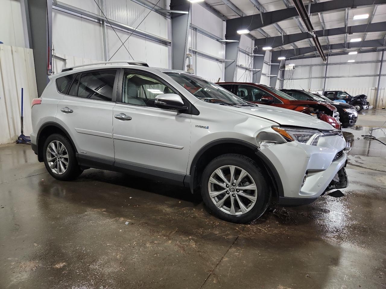 2016 TOYOTA RAV4