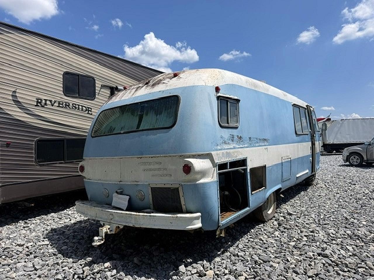 1965 DODGE Travco