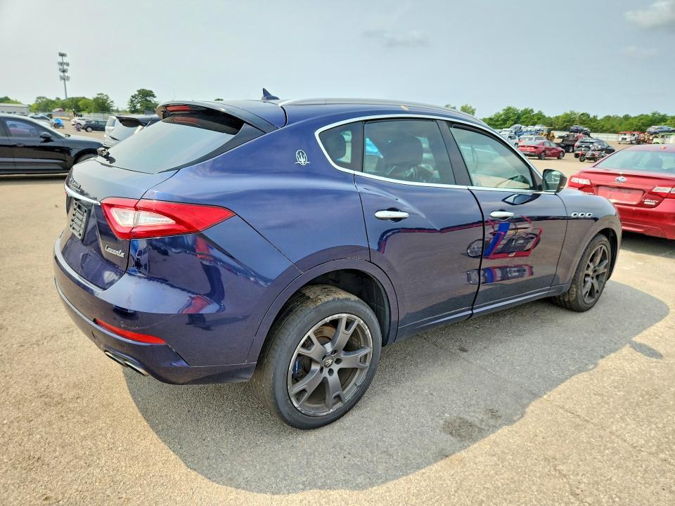 2019 MASERATI Levante