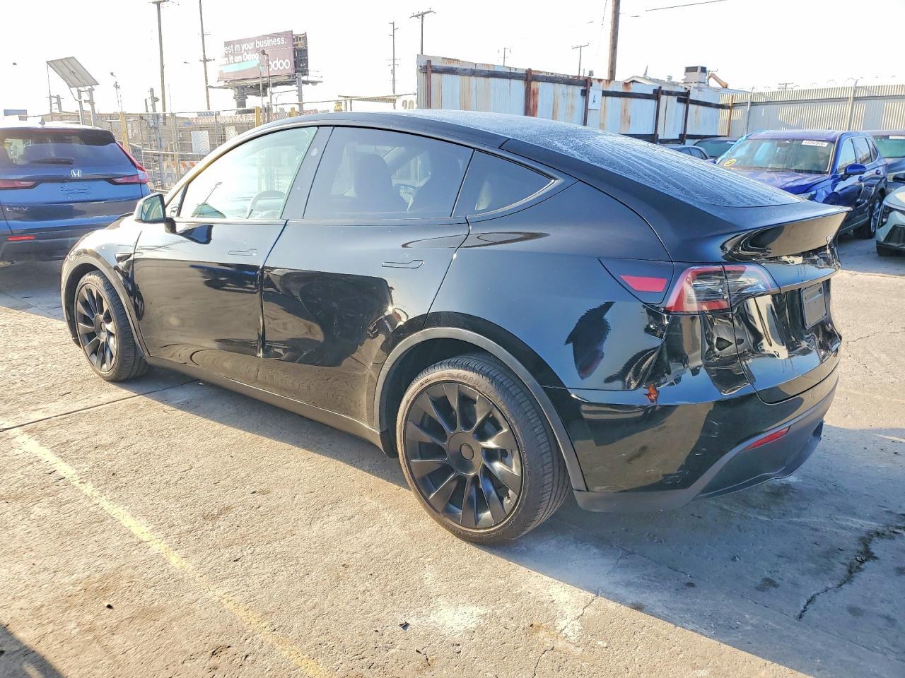 2024 TESLA MODEL Y