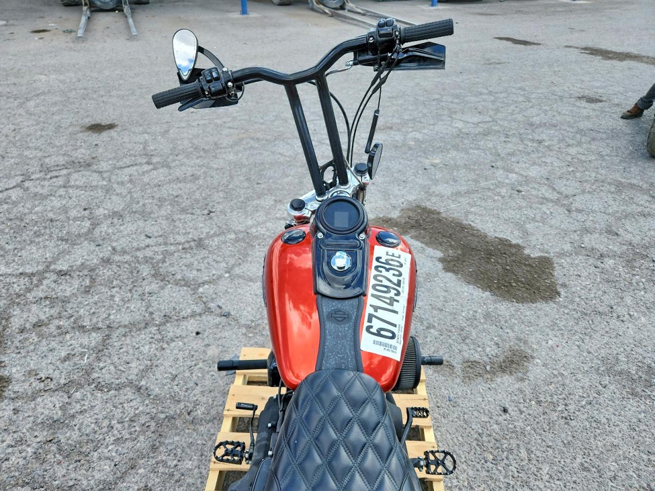2013 HARLEY-DAVIDSON FXDF