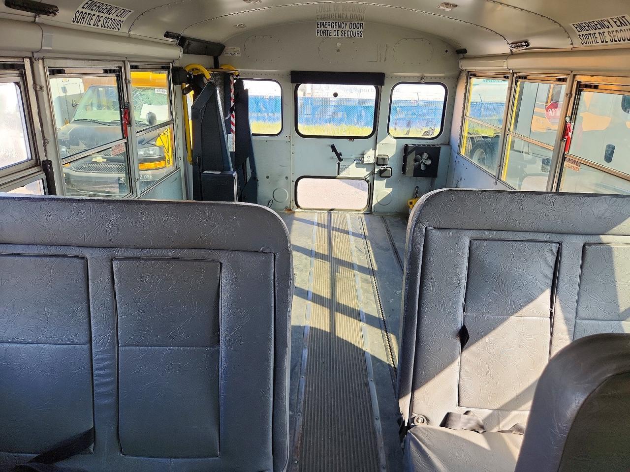 2011 CHEVROLET EXPRESS 2500