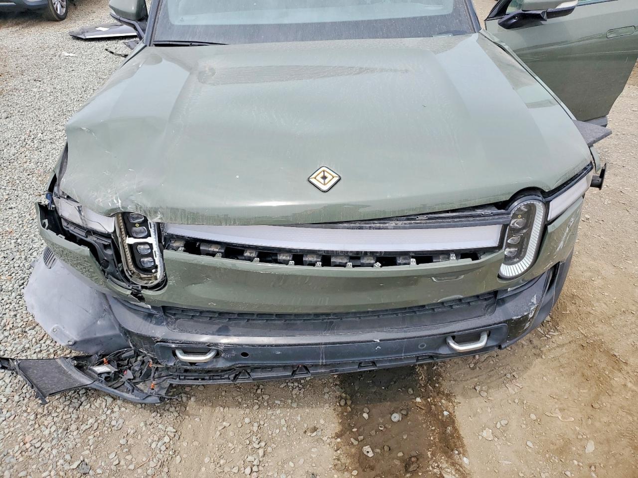 2022 RIVIAN R1t