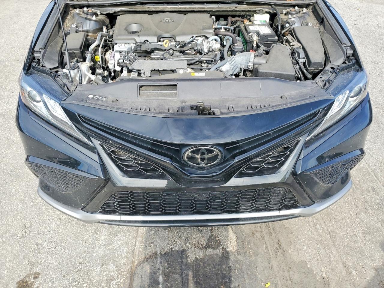 2024 TOYOTA CAMRY
