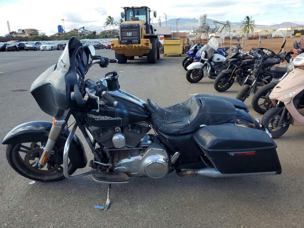 2016 HARLEY-DAVIDSON FLHX