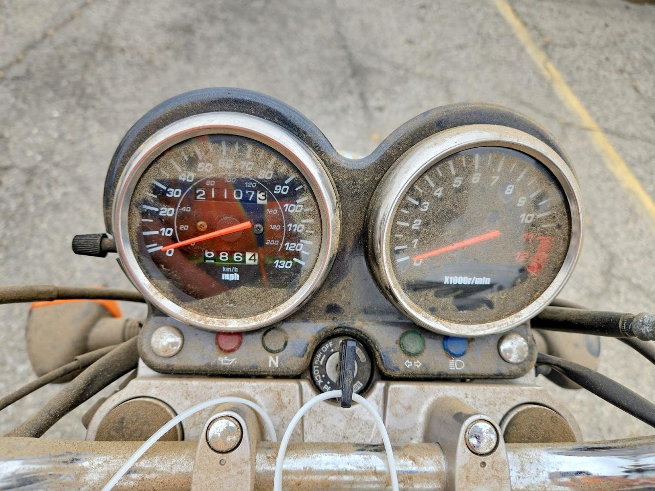 2001 SUZUKI GS500