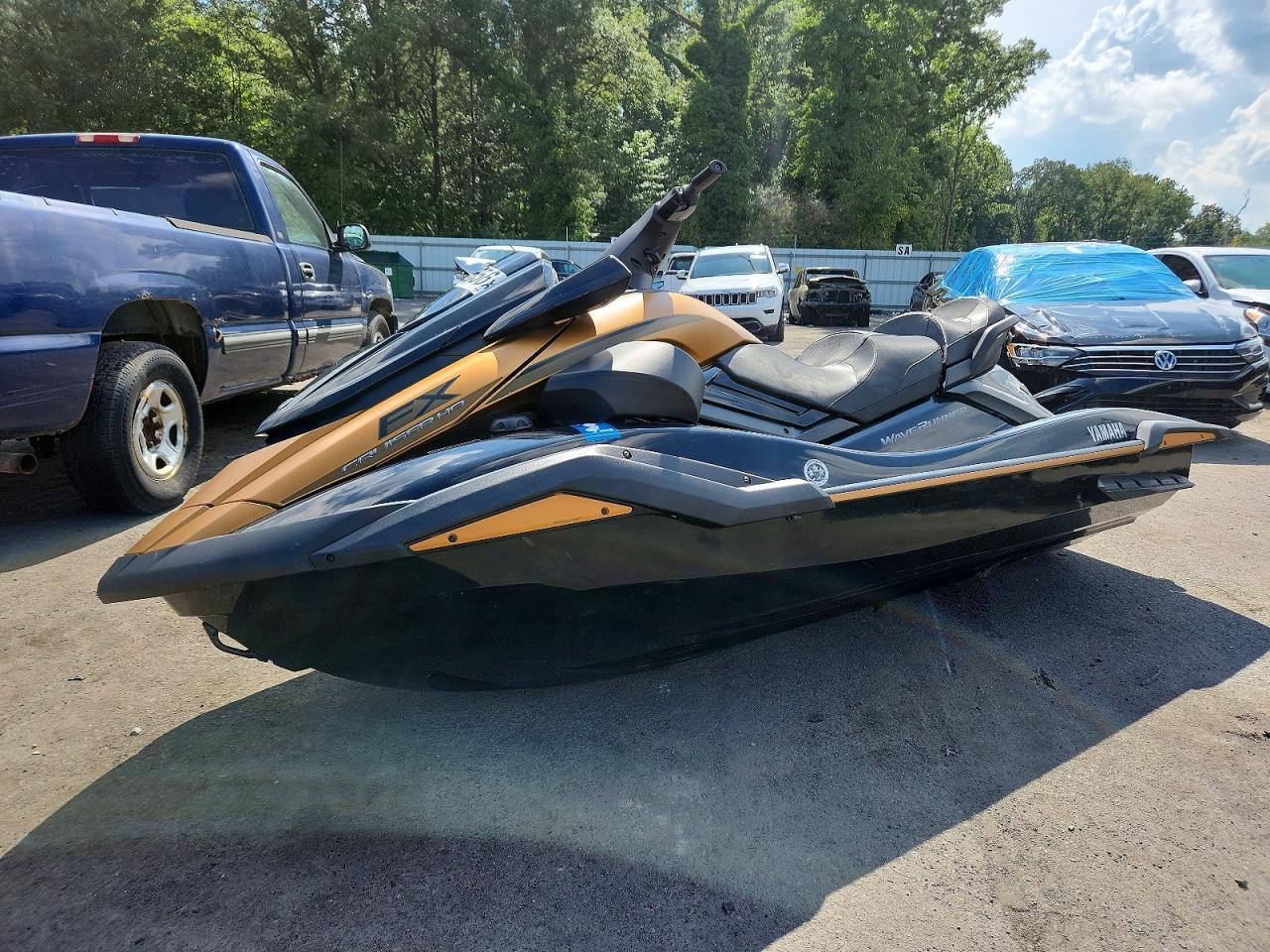 2025 YAMAHA FX