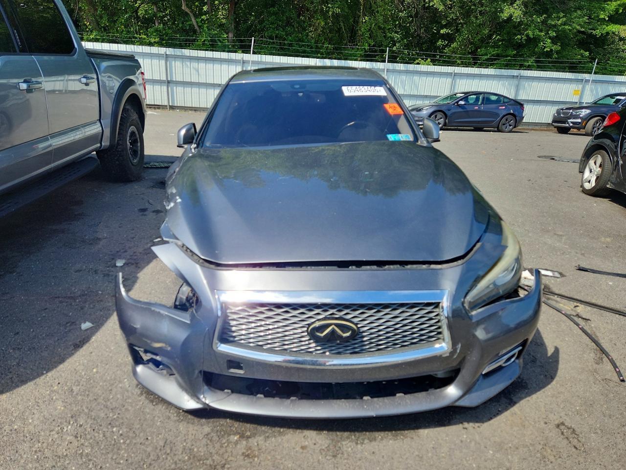 2015 INFINITI Q50