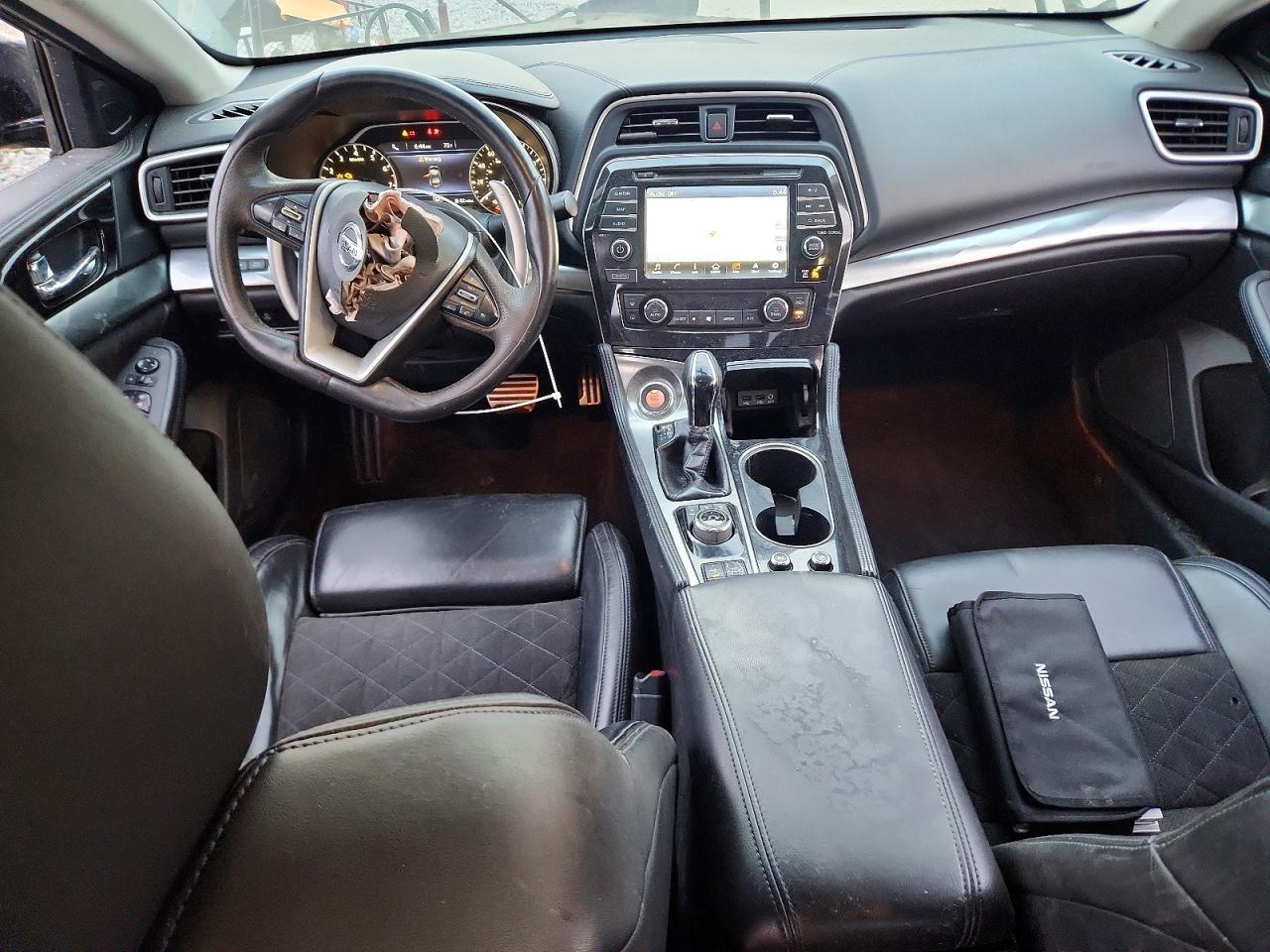 2016 NISSAN Maxima