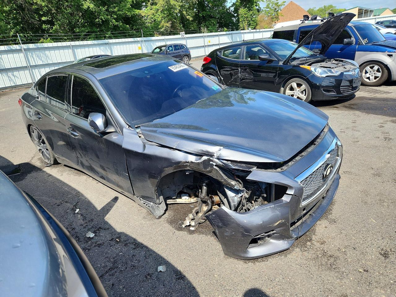 2015 INFINITI Q50