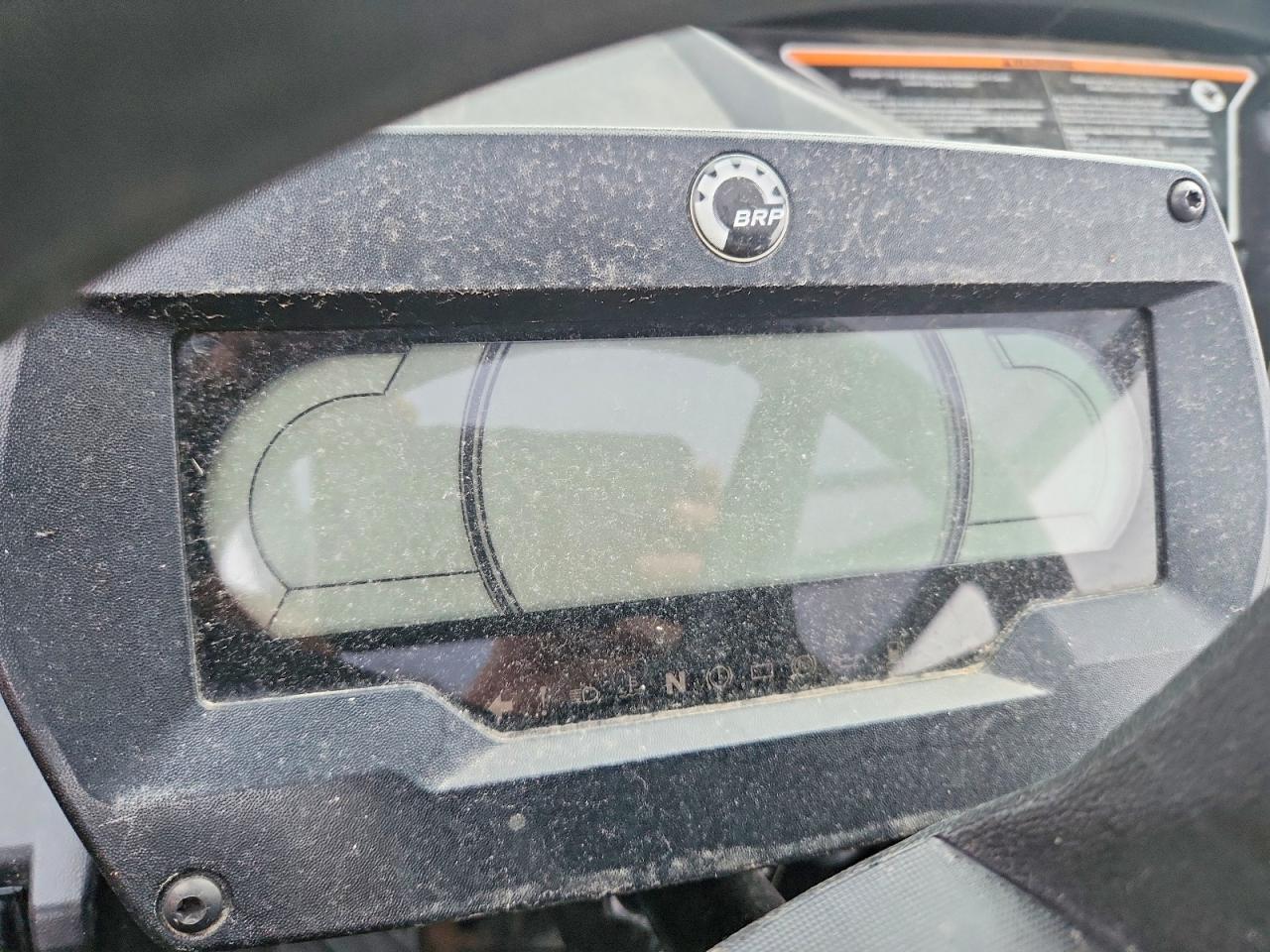 2025 CAN-AM Commander