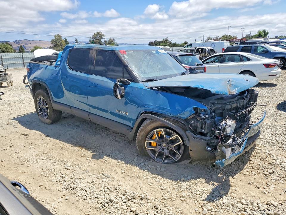 2022 RIVIAN R1t