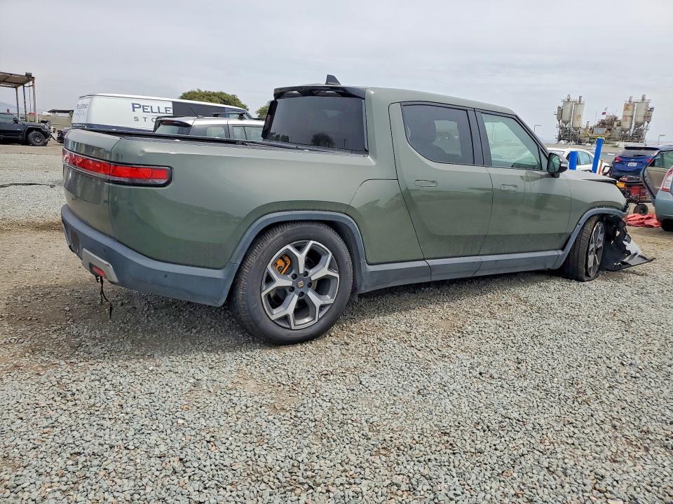 2022 RIVIAN R1t