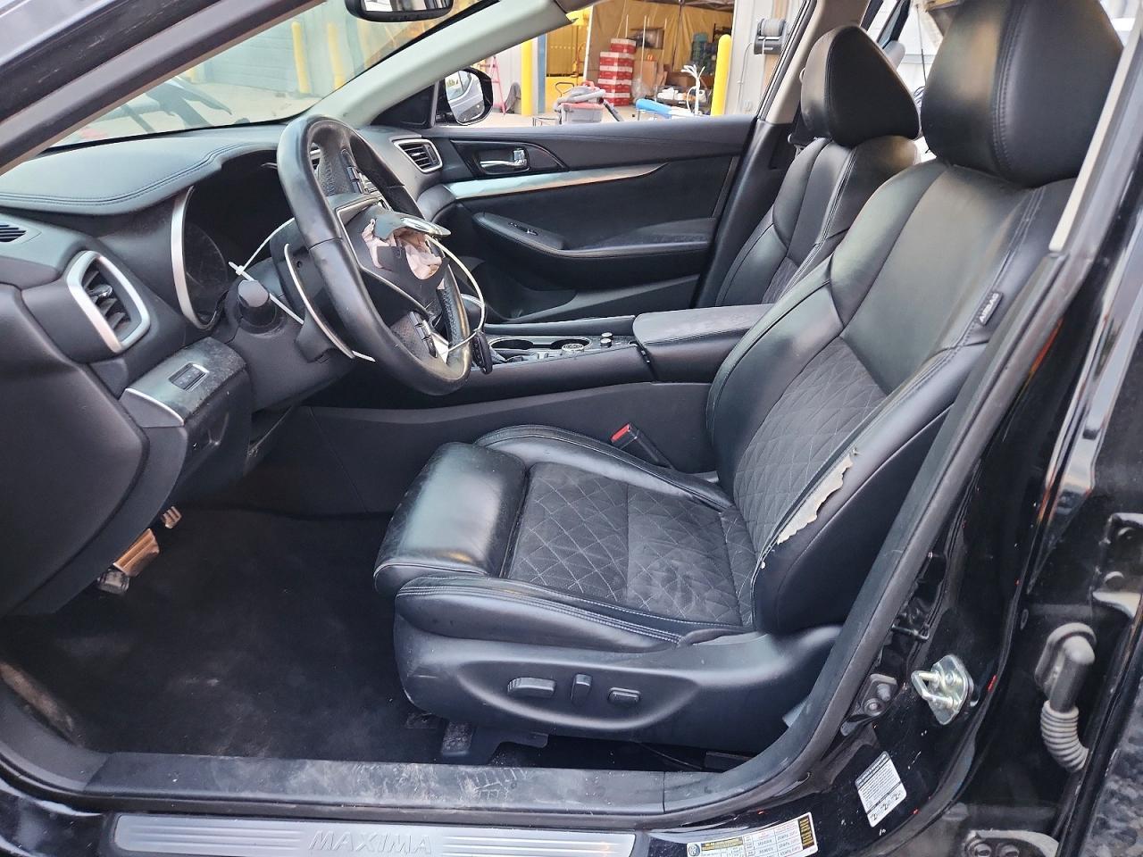2016 NISSAN Maxima