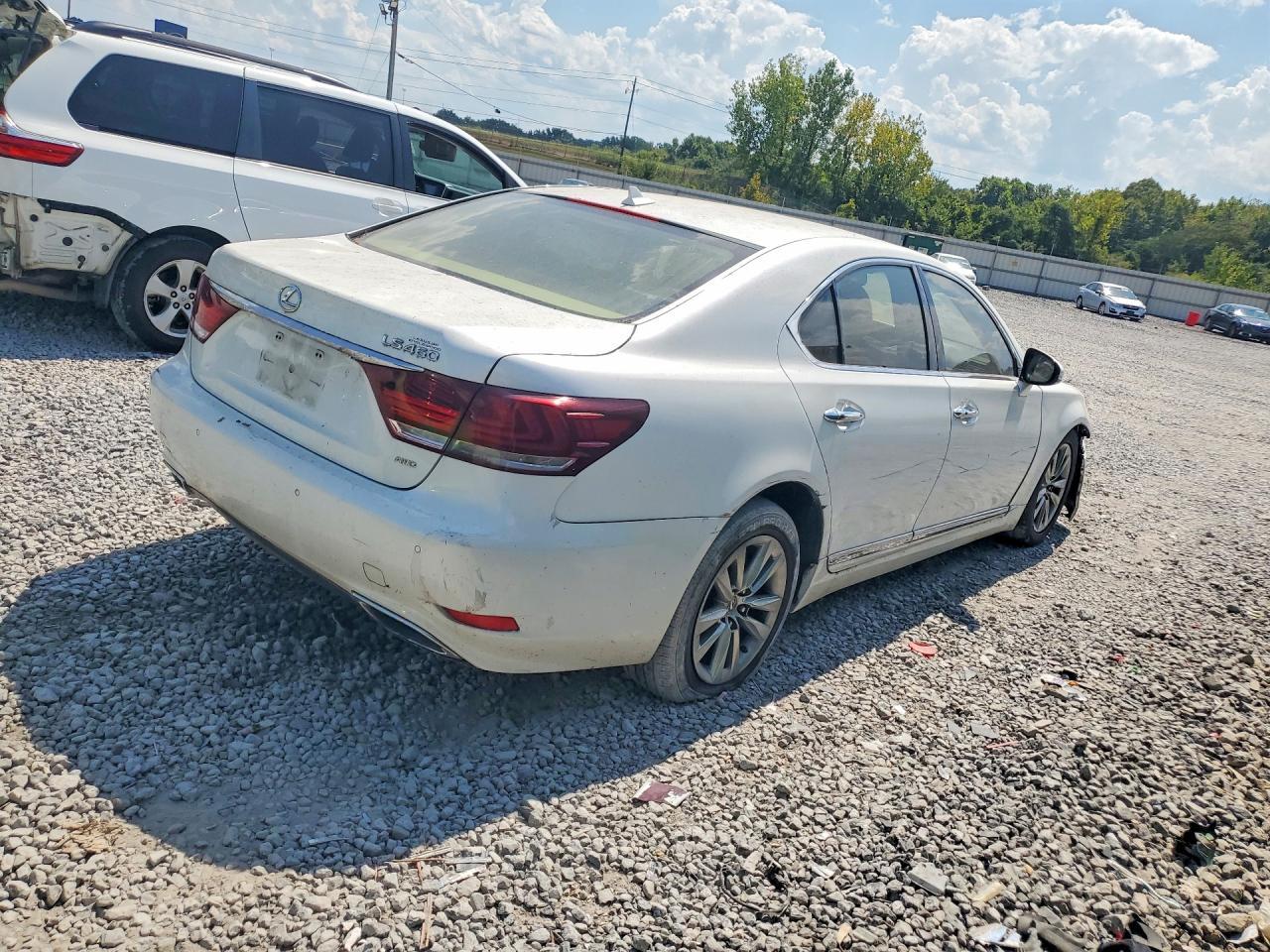 2013 LEXUS LS 460