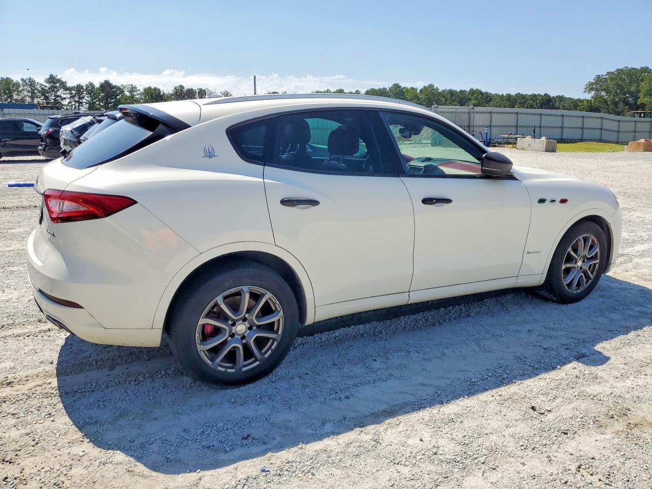2018 MASERATI Levante