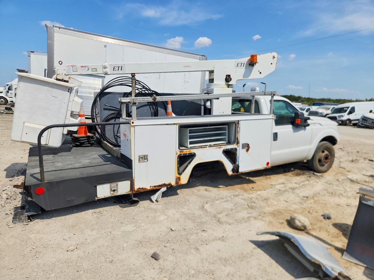2011 FORD F-350 SUPER DUTY