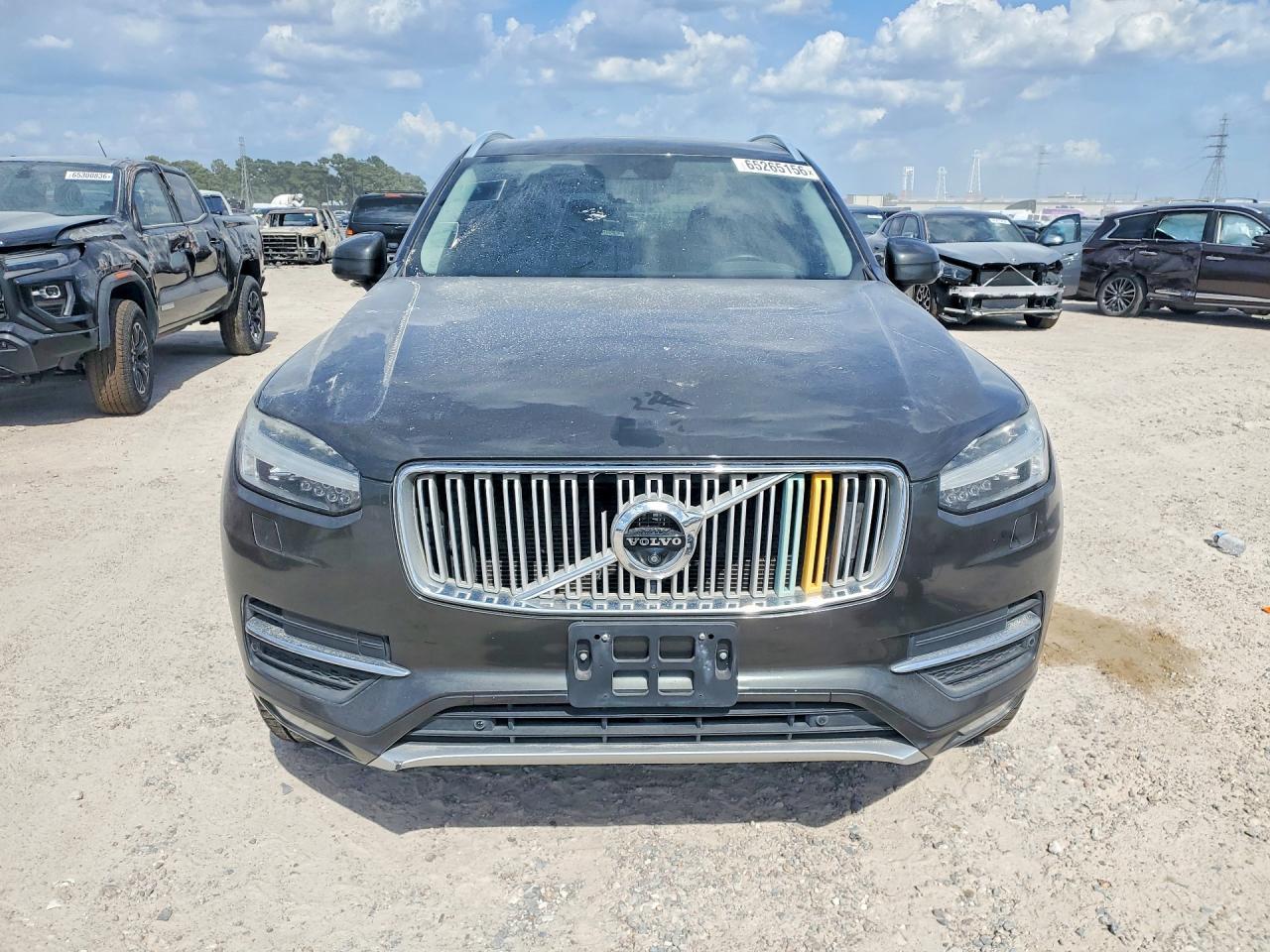 2018 VOLVO XC90