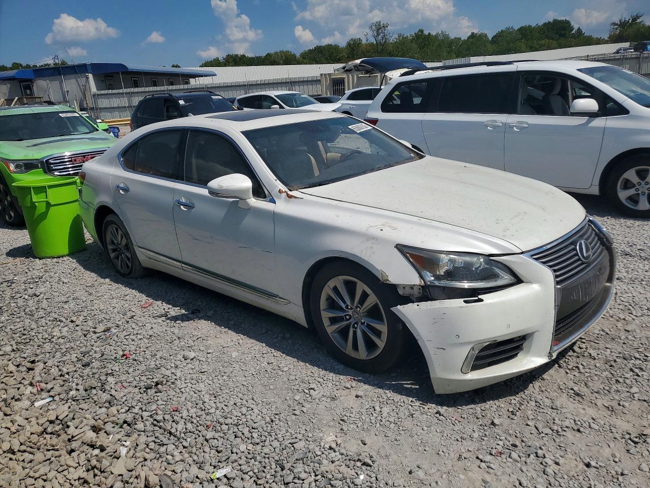 2013 LEXUS LS 460