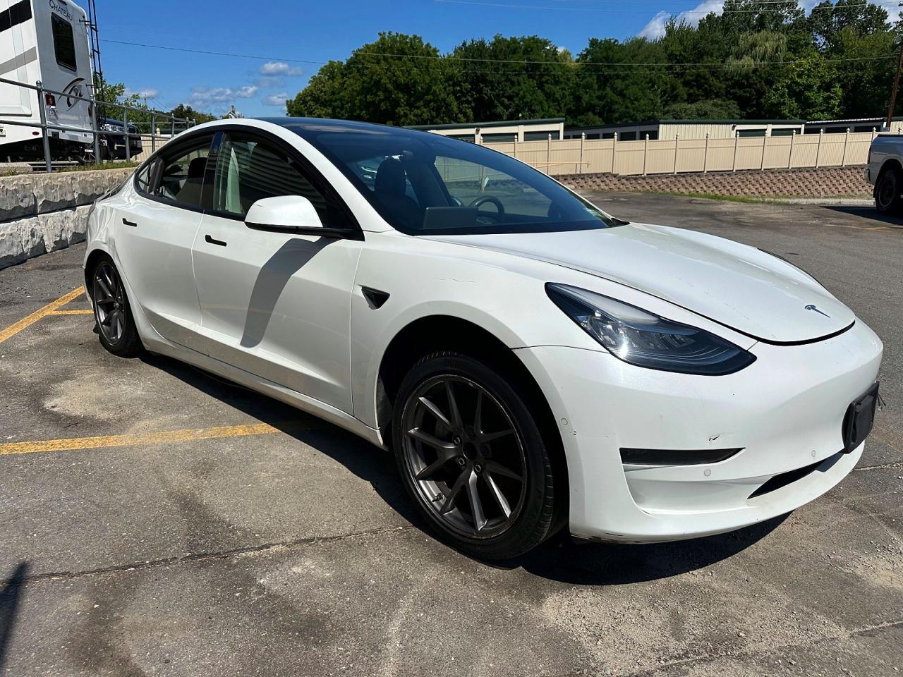 2021 TESLA MODEL 3