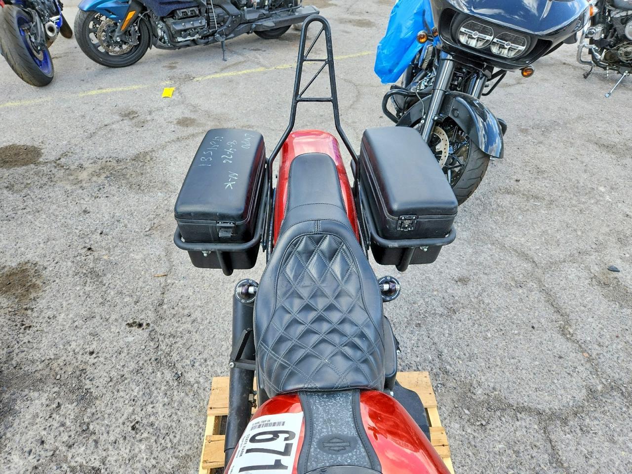 2013 HARLEY-DAVIDSON FXDF