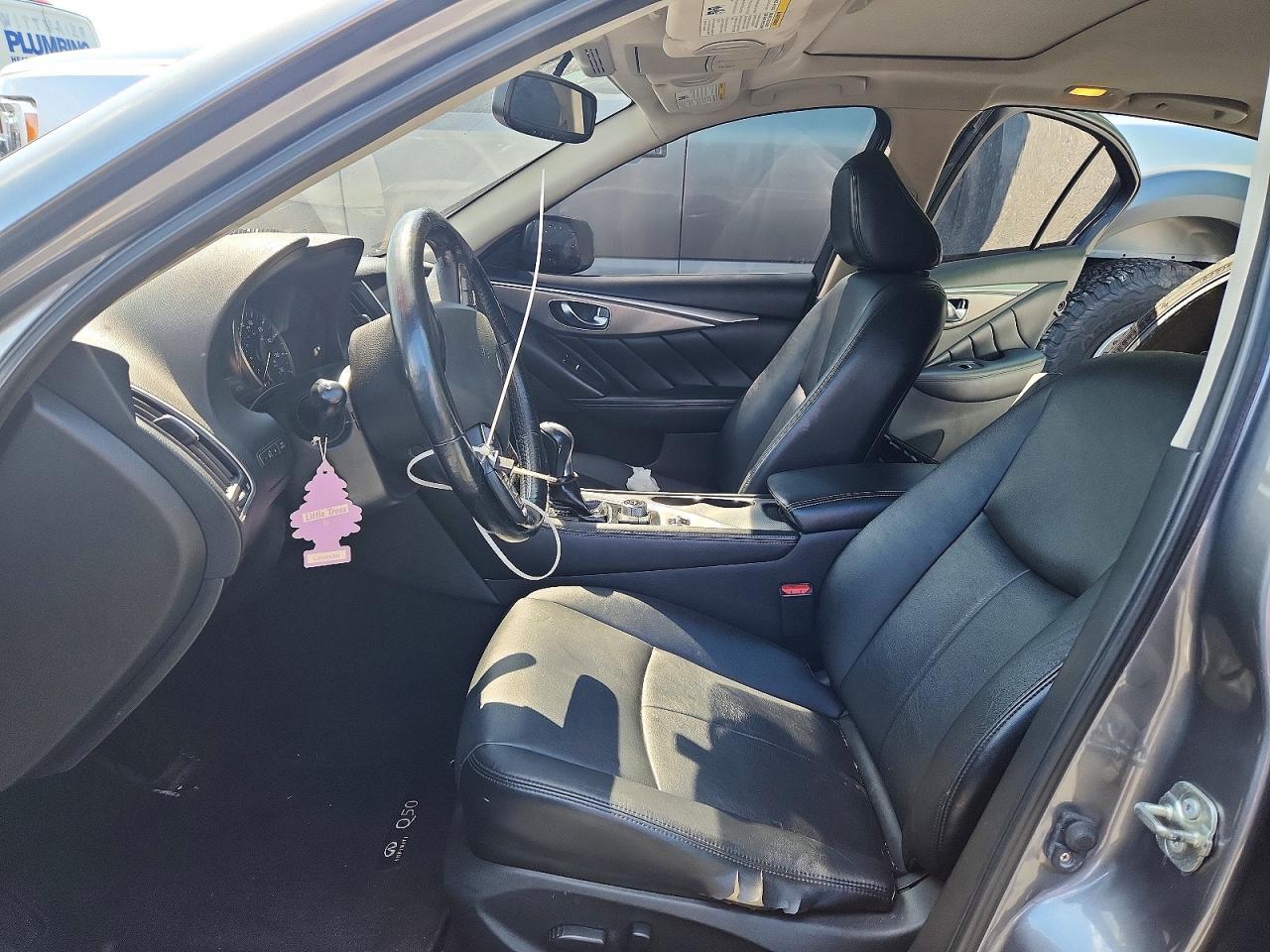 2015 INFINITI Q50