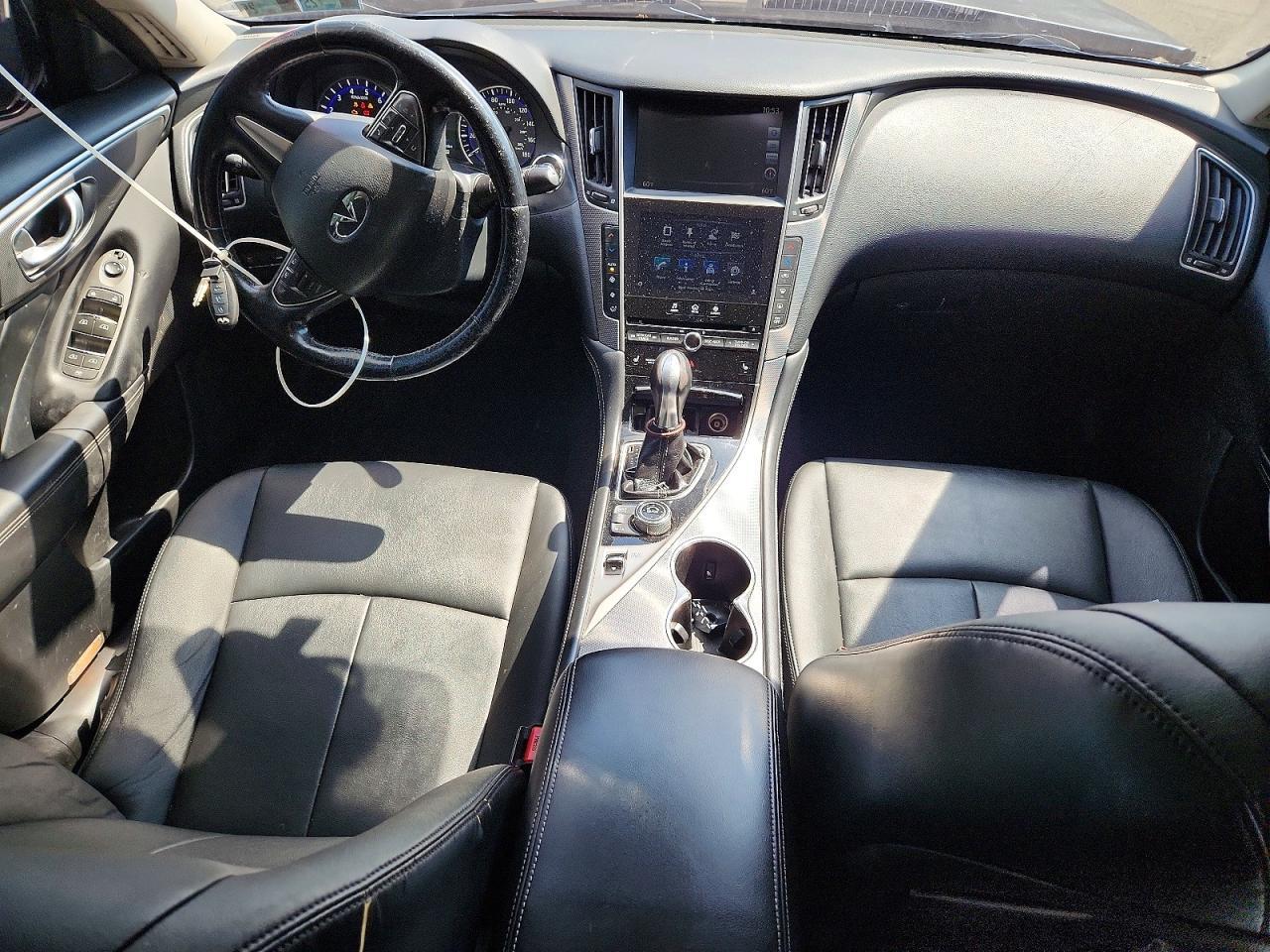 2015 INFINITI Q50