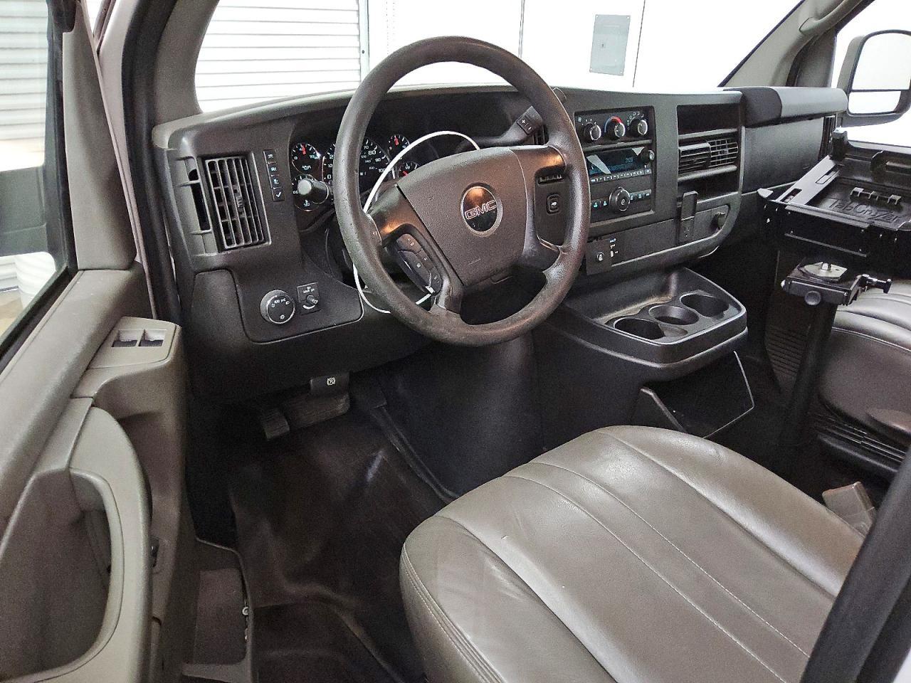 2015 GMC Savana
