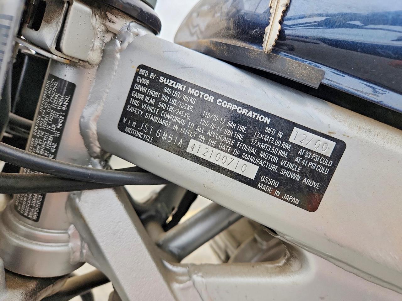 2001 SUZUKI GS500