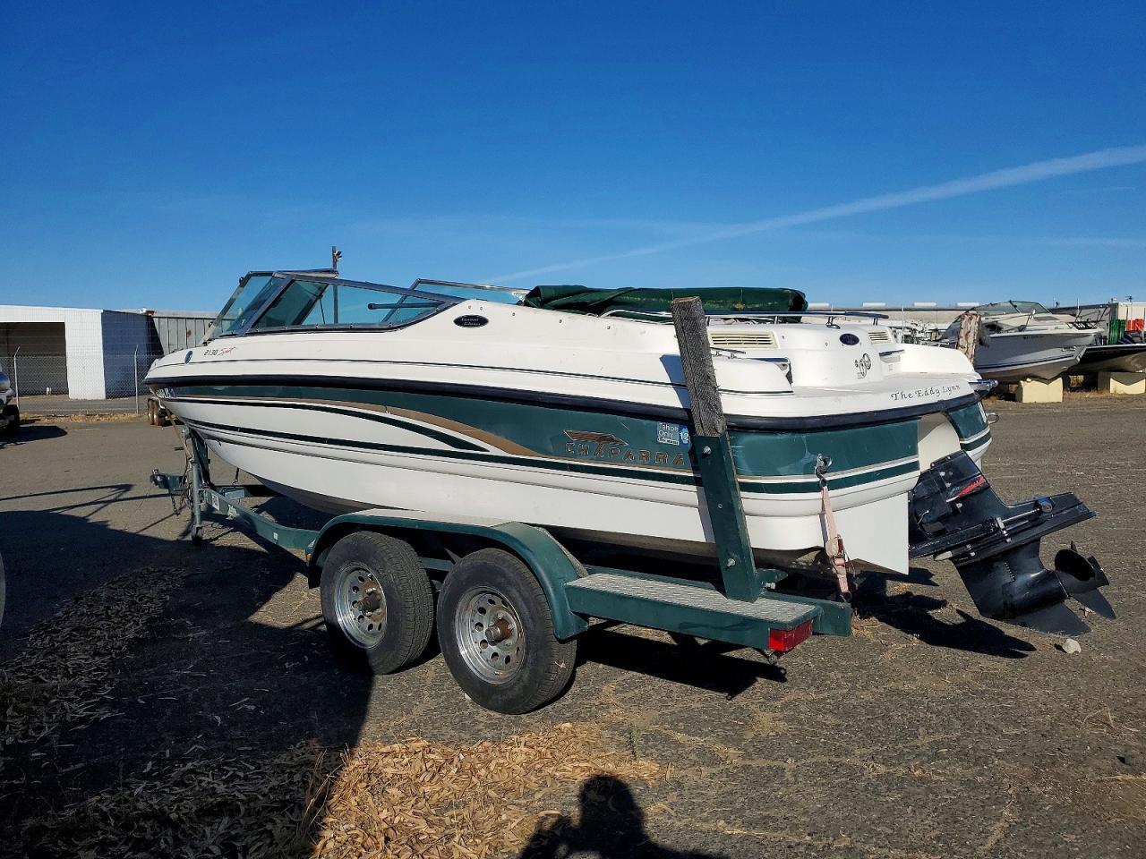 1999 Chaparral Boat