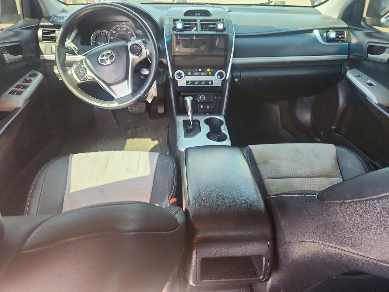 2014 TOYOTA CAMRY