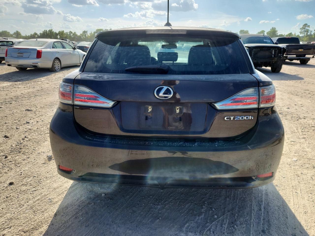 2011 LEXUS CT 200