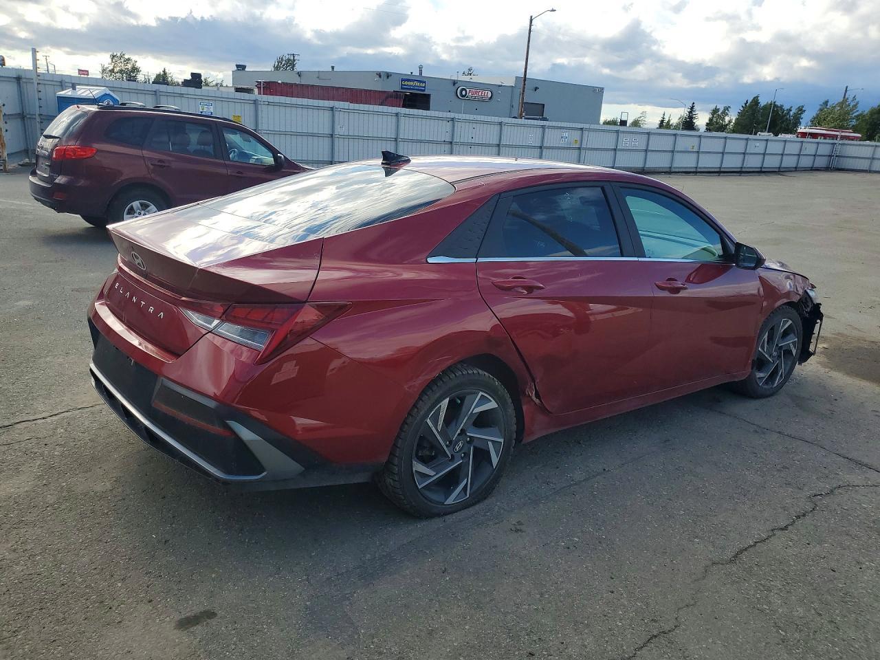 2024 HYUNDAI ELANTRA