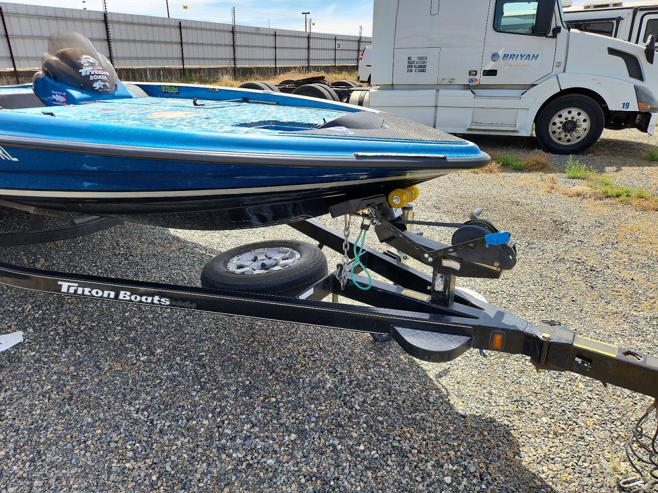 2006 Triton Tr-21