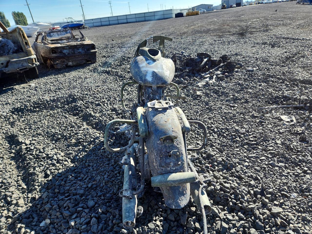 2011 HONDA Vt750