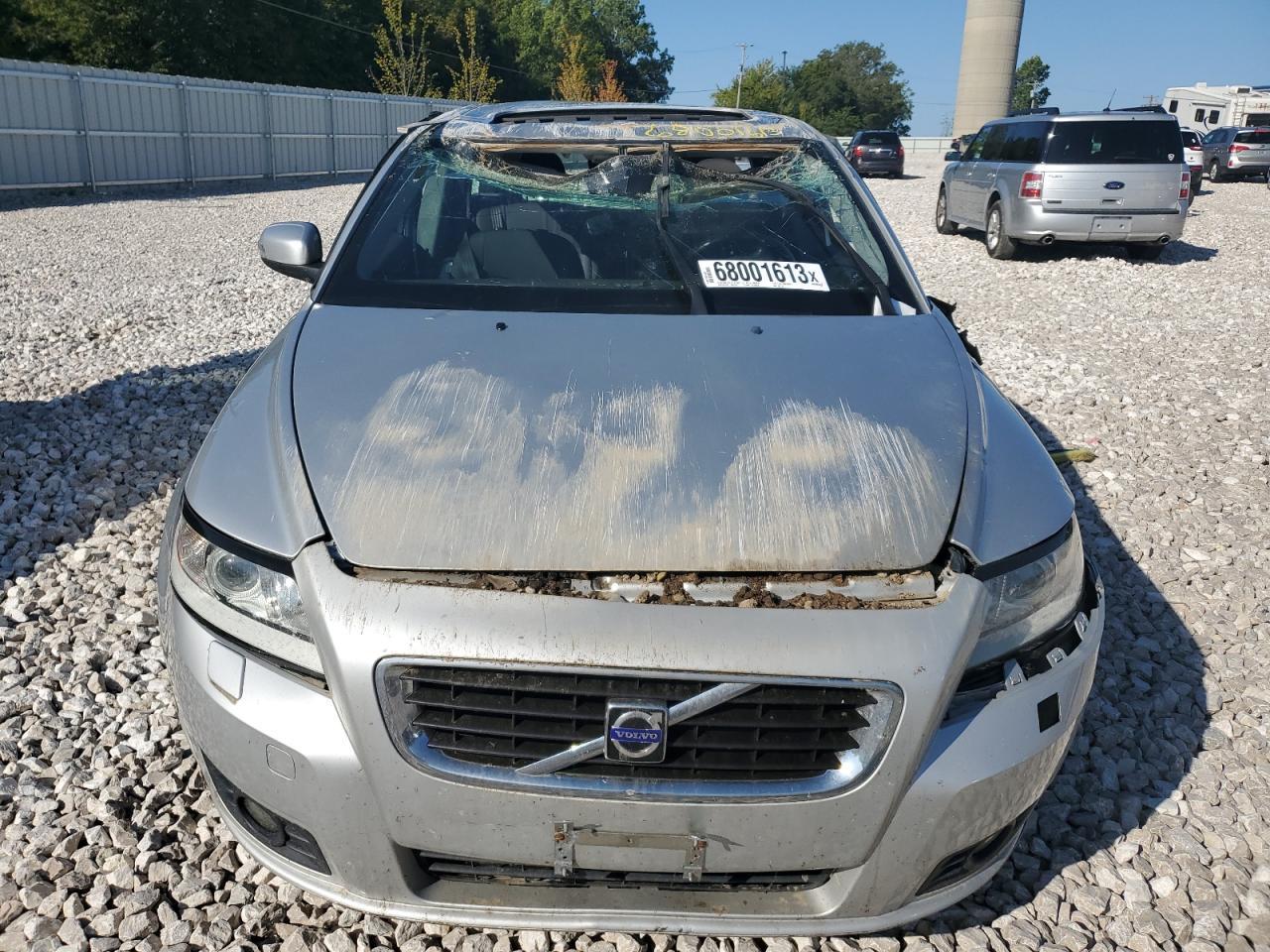 2010 VOLVO V50