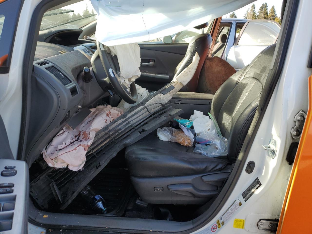 2014 TOYOTA PRIUS V