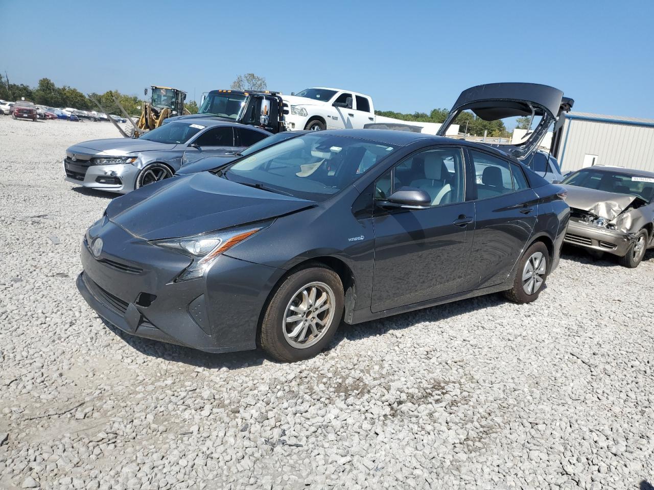 2017 TOYOTA PRIUS
