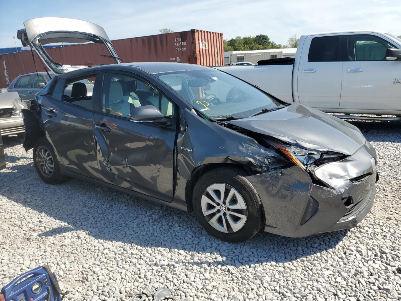 2017 TOYOTA PRIUS